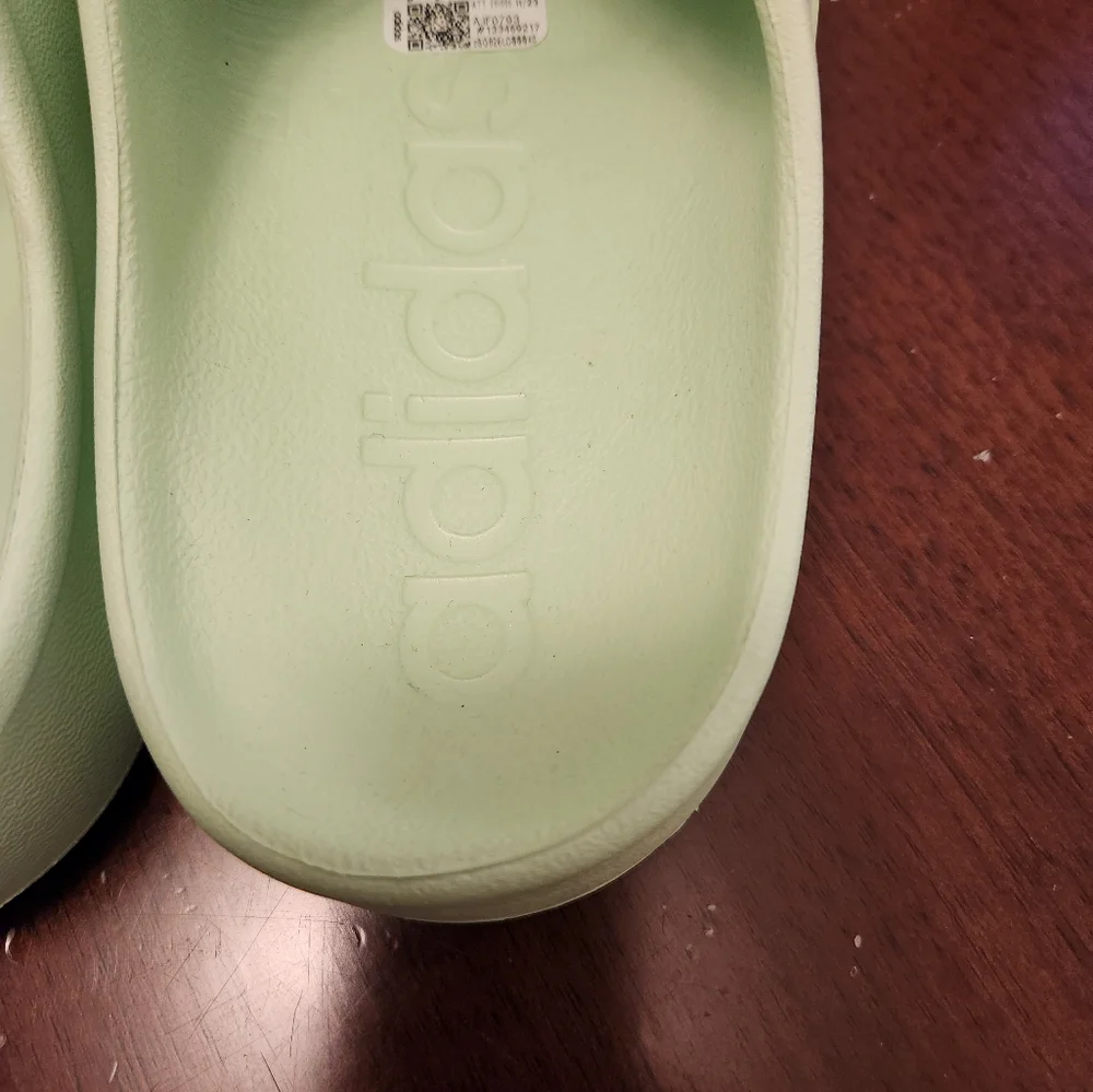 Adidas Adilette clogs - Picture 8 of 9